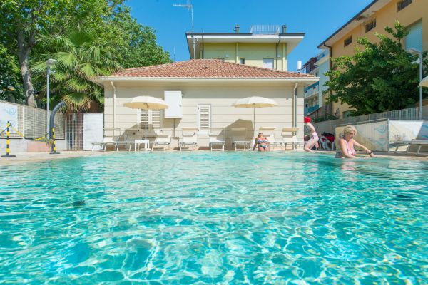 Hotel Sans Souci Piscina